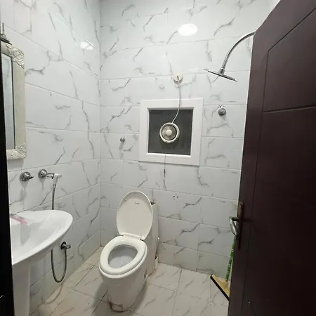 Red-4 West Salalah Apartment Exterior photo